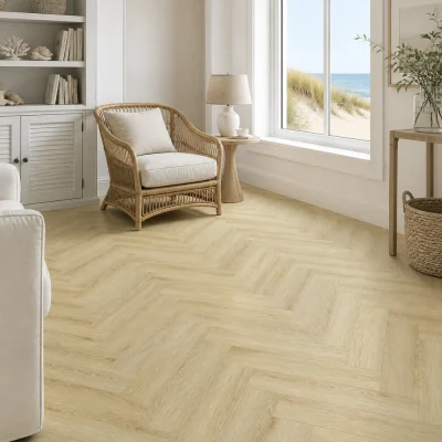 Mitrumizturīgs lamināts 100+ stundas OZOLS DELUX WGDH005 12 mm herringbone interjerā